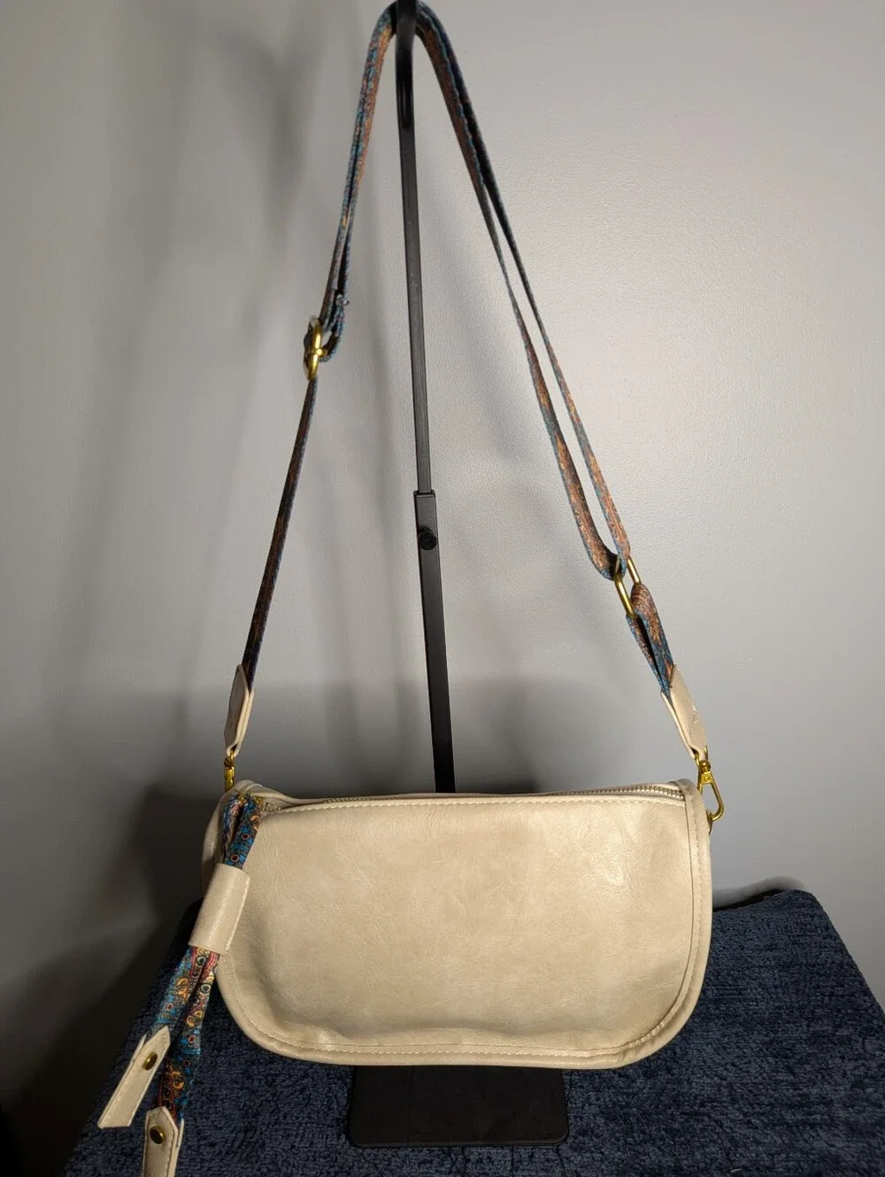 Beige Genuine Leather Crossbody Bag Detachable Multi Color Guitar Strap Boho
